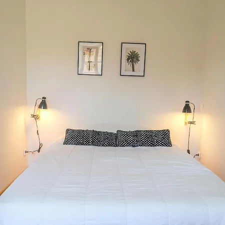 Studio Chateaubriand Apartment *
